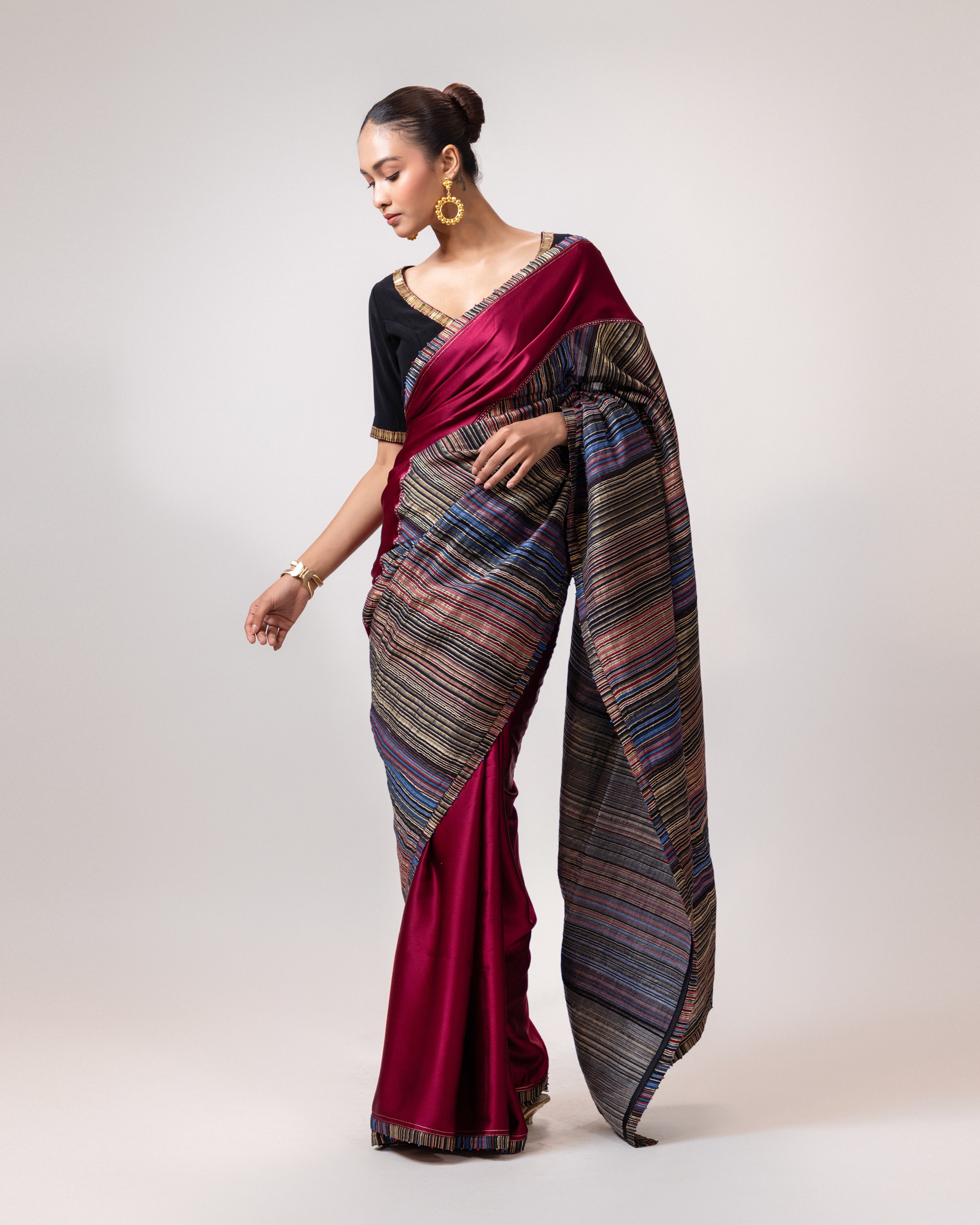 Twilight Horizon Red Handloom Saree