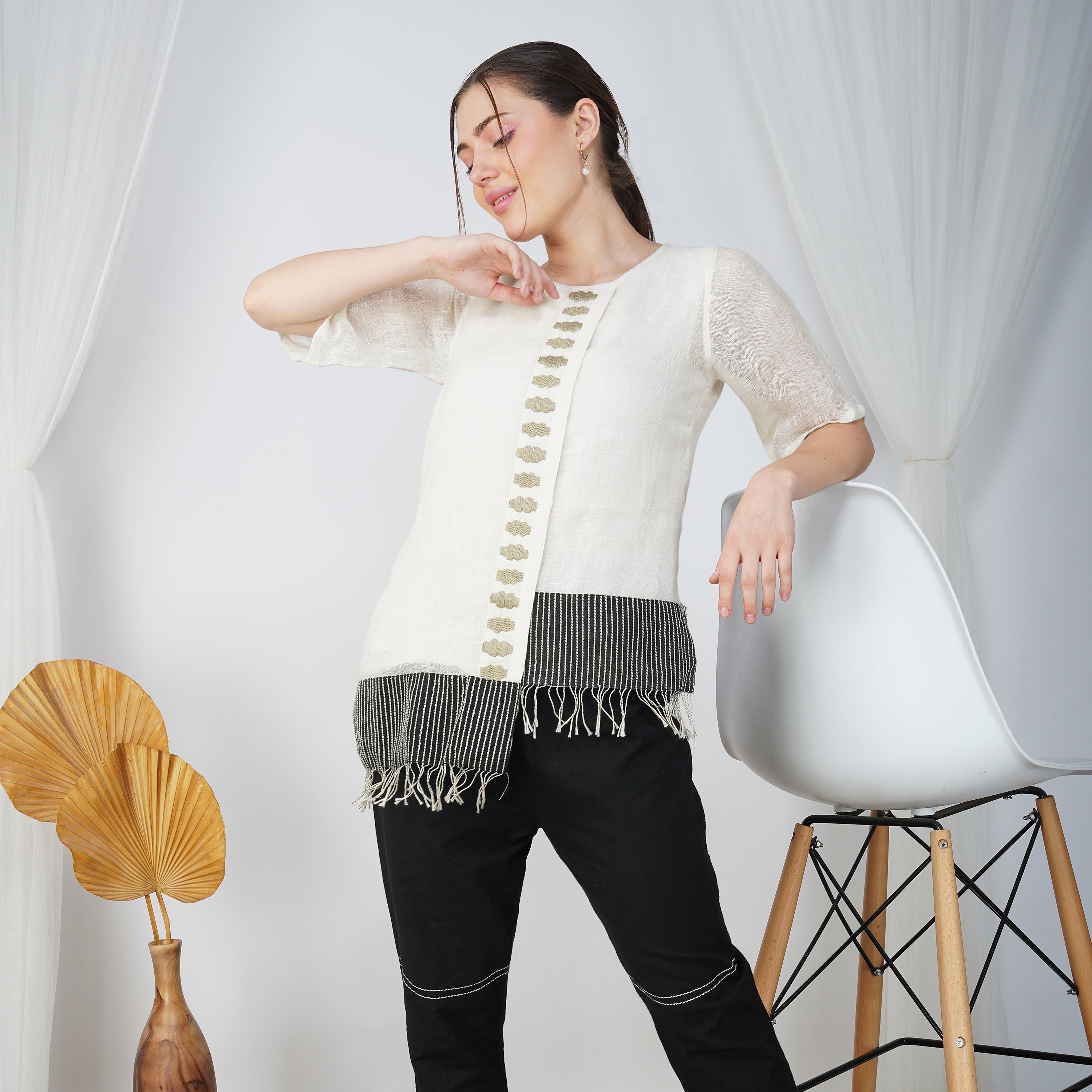 Asymmetrical Linen Top – Chic & Handcrafted | VIVIR