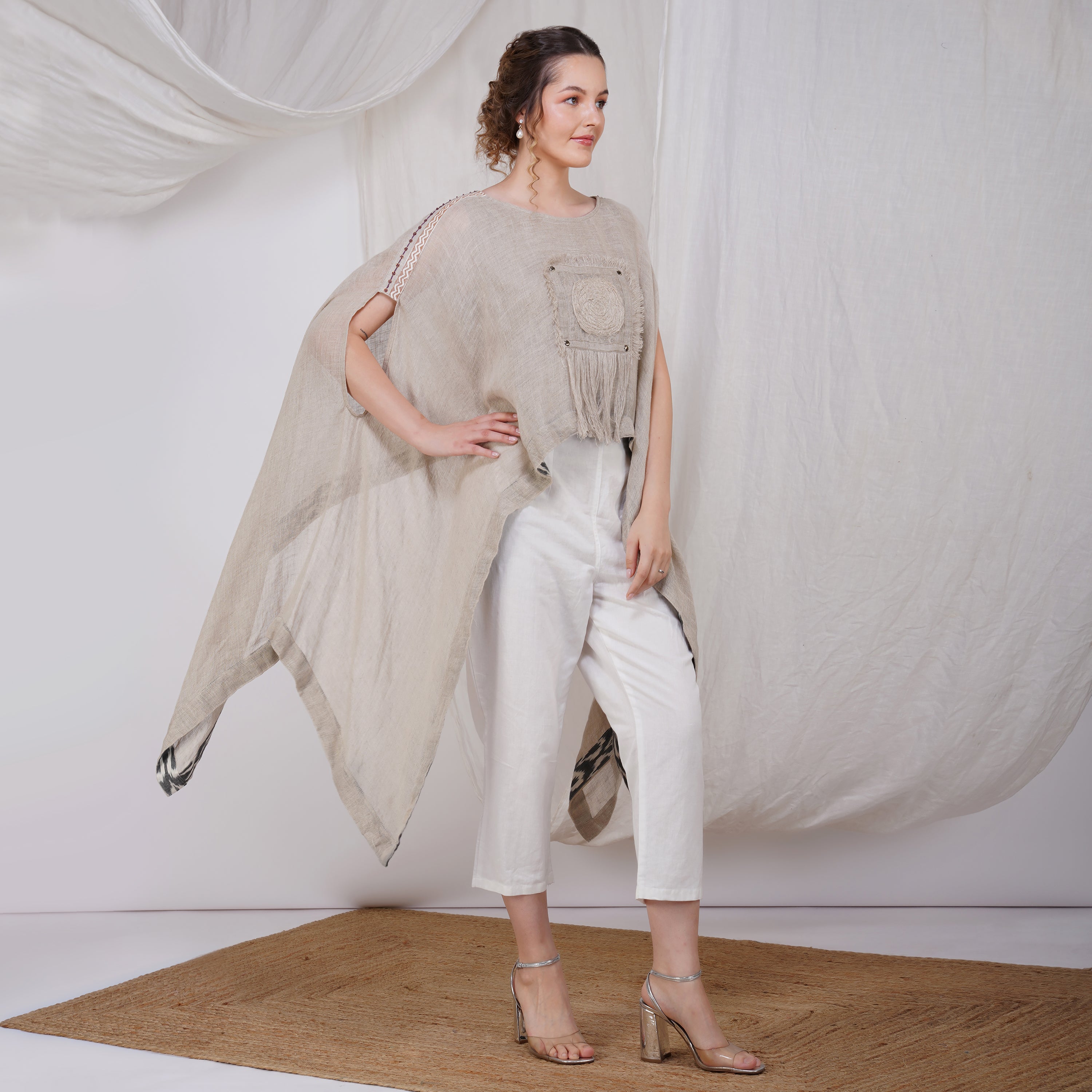 Long Sleeve Shrug – Elegant & Lightweight Linen Layer | VIVIR