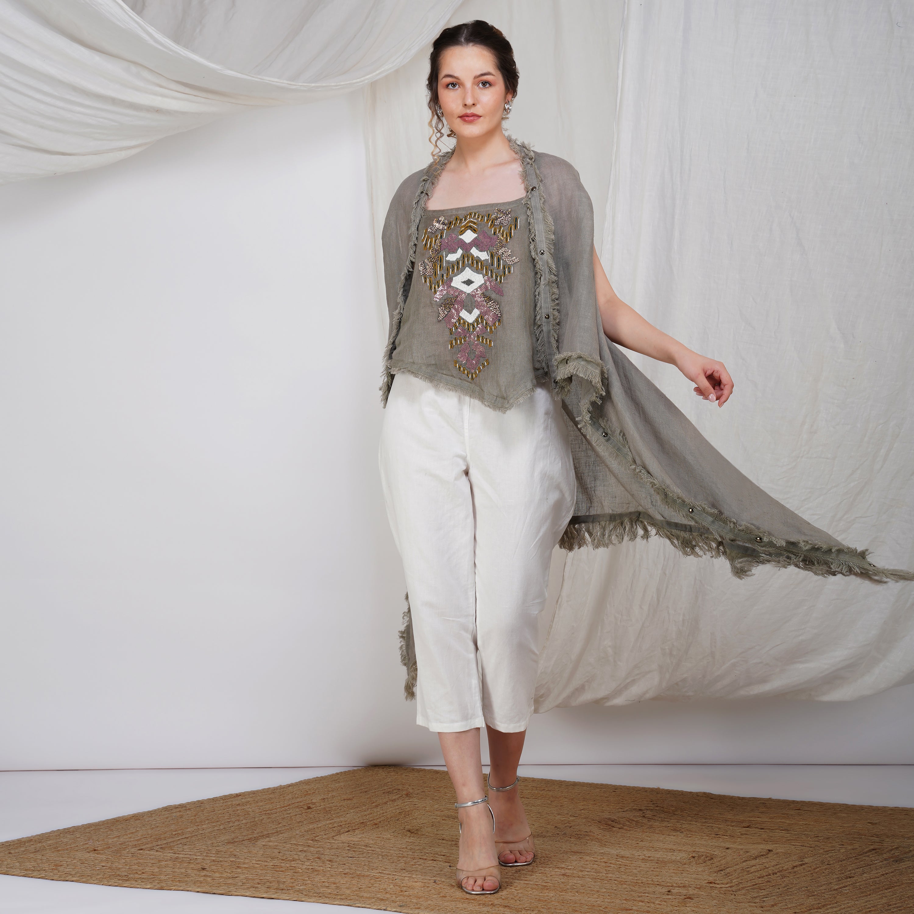 Fringed Shrug Set with Tube Inner – Stylish Handcrafted Linen | VIVIR